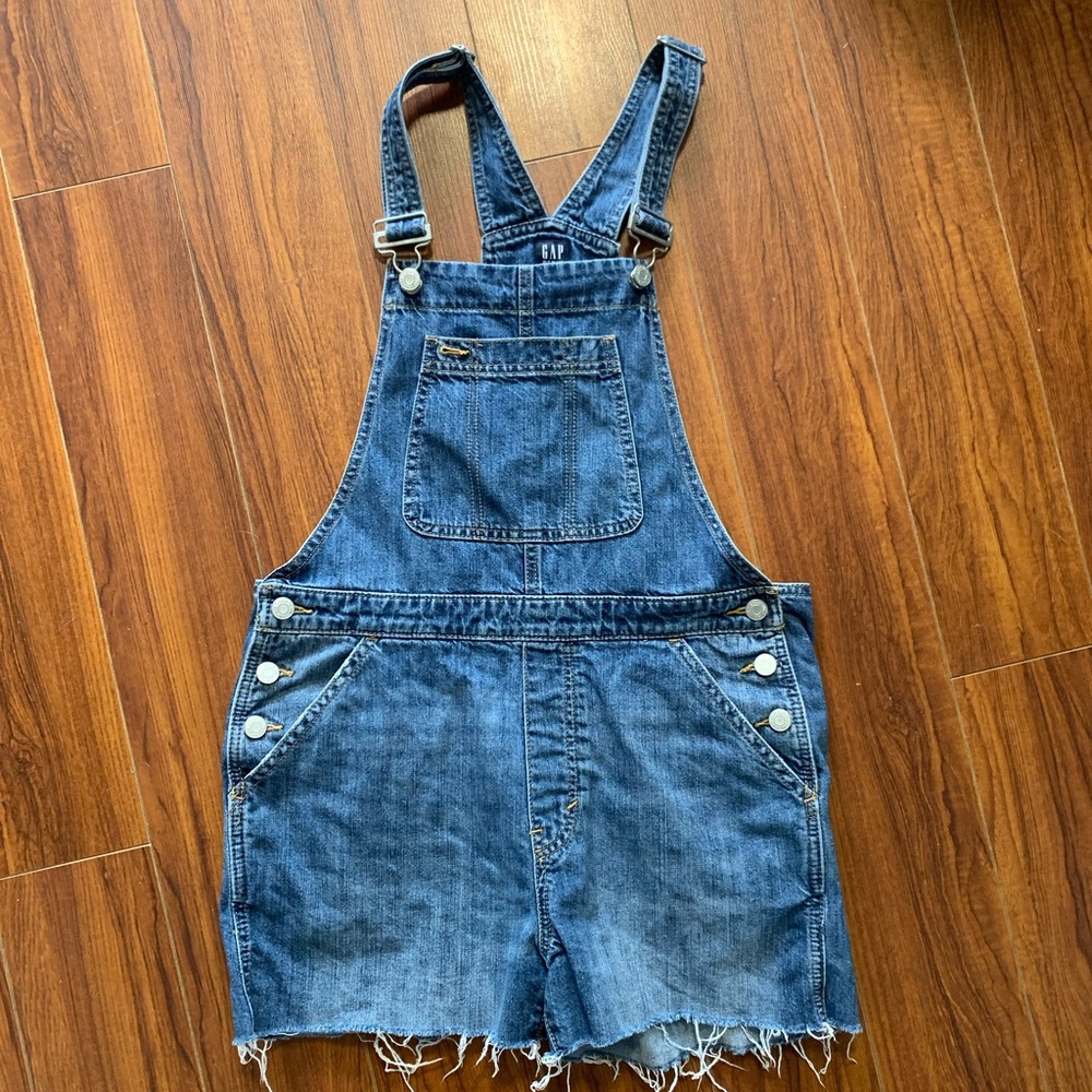 GAP women’s overalls size S